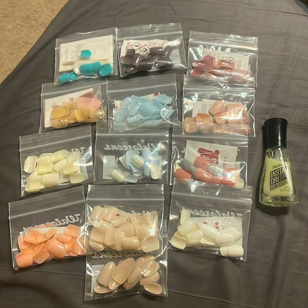 Press on nail lot + Sally Hansen Glow in the dark polish